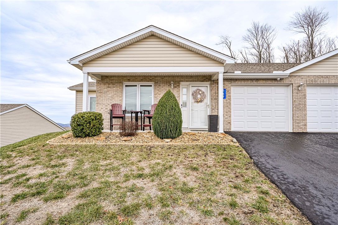 569 Sunview Circle, Derry Twp, Pennsylvania image 2