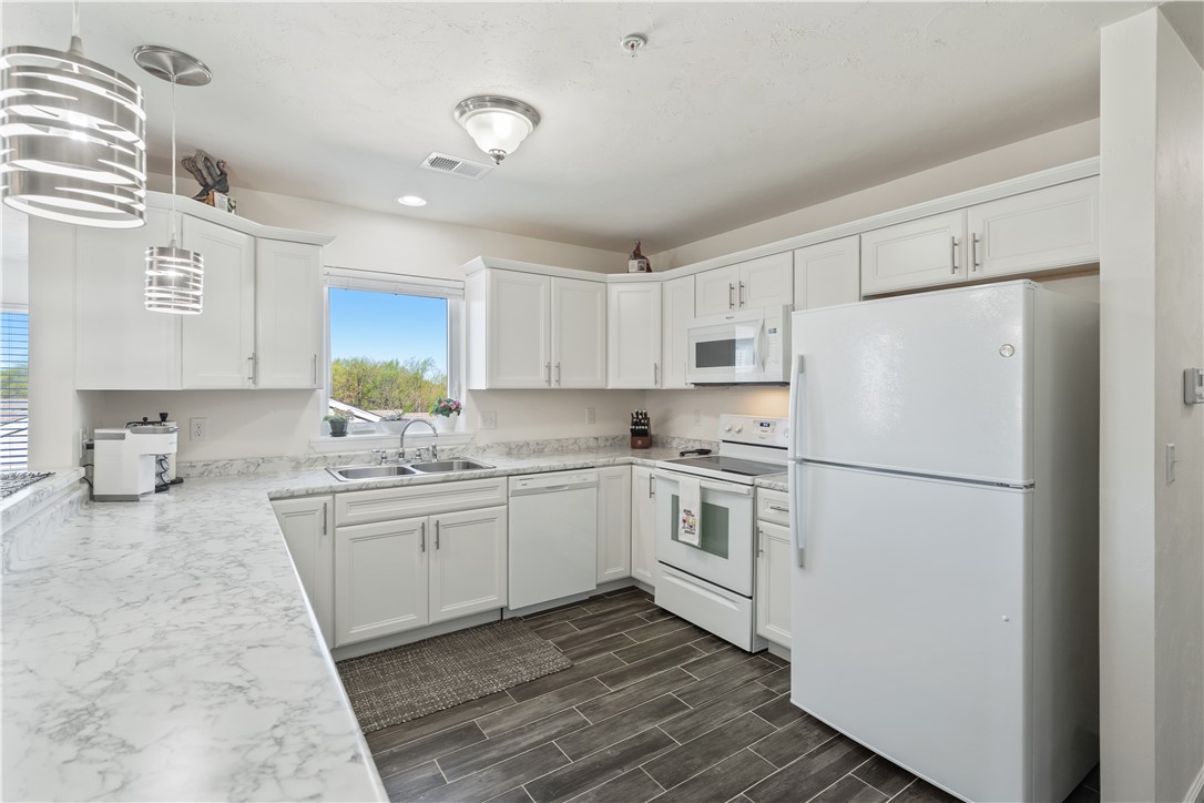 Derry Twp, Pennsylvania 15650, United States, 2 Bedrooms Bedrooms, ,2 BathroomsBathrooms,Residential,Active,28572