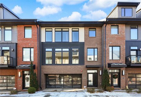 Photo of 6422 Melissa St, Pittsburgh, PA 15206 (MLS # 1735537)