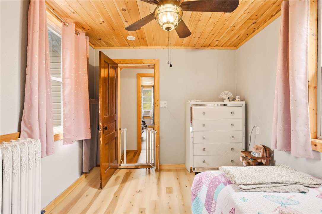 Westmont Hilltop School District, Pennsylvania 15905, United States, 4 Bedrooms Bedrooms, ,2 BathroomsBathrooms,Residential,Active,227599