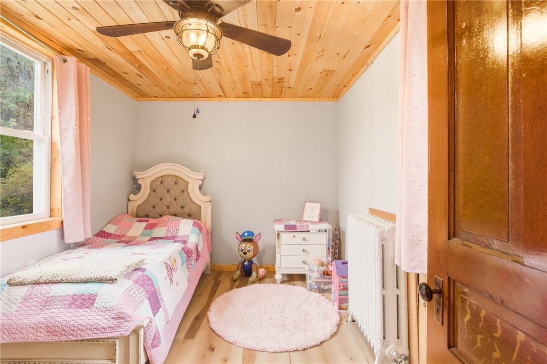 Westmont Hilltop School District, Pennsylvania 15905, United States, 4 Bedrooms Bedrooms, ,2 BathroomsBathrooms,Residential,Active,227599