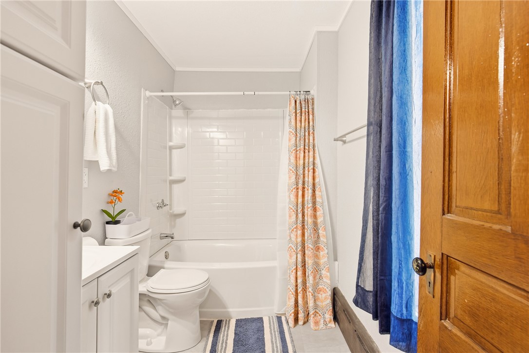 Westmont Hilltop School District, Pennsylvania 15905, United States, 4 Bedrooms Bedrooms, ,2 BathroomsBathrooms,Residential,Active,227599