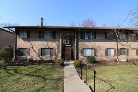 5079 Sanlin Dr Moon/Crescent Twp PA 15108