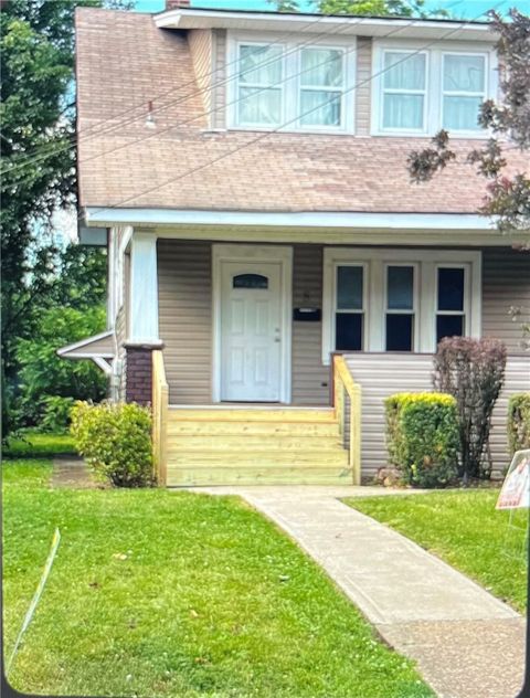 Homes For Sale - 8 W Laurel Ave Ave<br/> New Castle, PA 16101