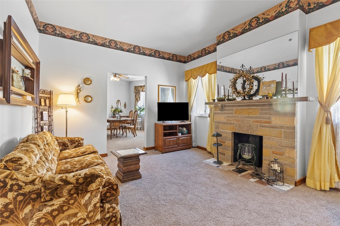 Mt Lebanon, Pennsylvania 15228, United States, 5 Bedrooms Bedrooms, ,2 BathroomsBathrooms,Residential,Active,177439