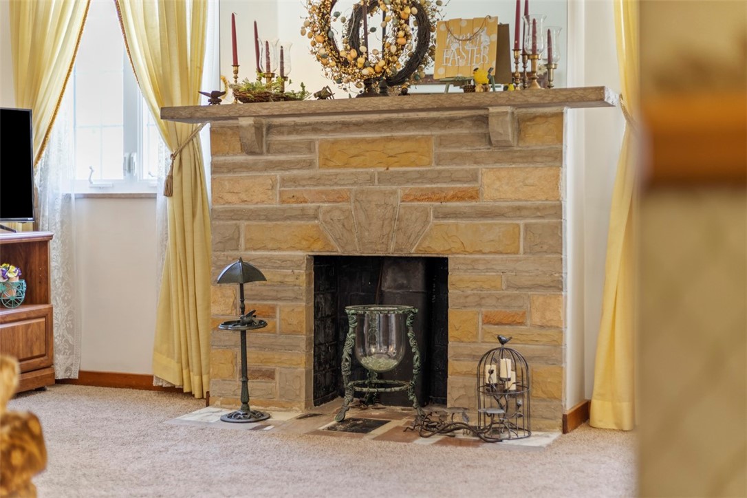 Mt Lebanon, Pennsylvania 15228, United States, 5 Bedrooms Bedrooms, ,2 BathroomsBathrooms,Residential,Active,177439