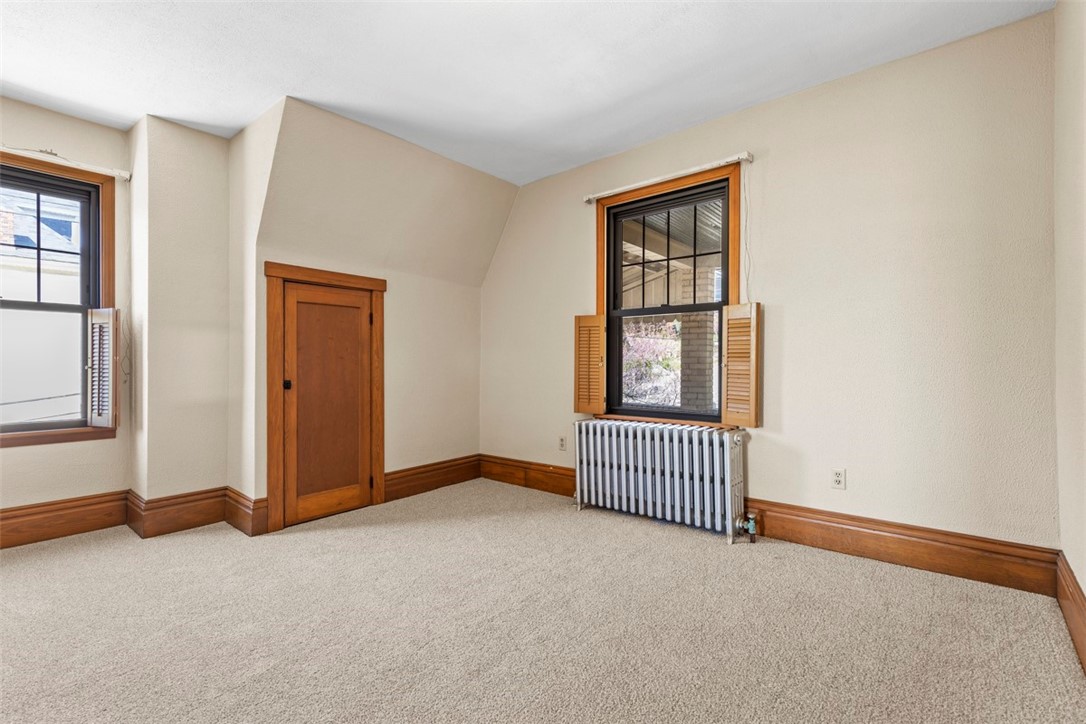 Mt Lebanon, Pennsylvania 15228, United States, 5 Bedrooms Bedrooms, ,2 BathroomsBathrooms,Residential,Active,177439