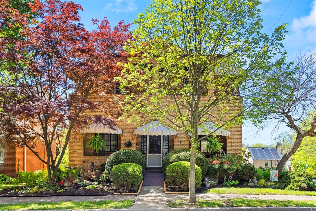 Mt Lebanon, Pennsylvania 15228, United States, 5 Bedrooms Bedrooms, ,2 BathroomsBathrooms,Residential,Active,177439