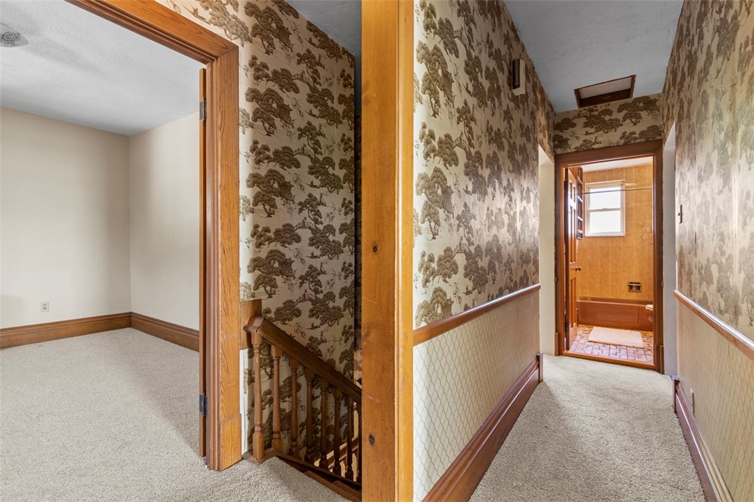 Mt Lebanon, Pennsylvania 15228, United States, 5 Bedrooms Bedrooms, ,2 BathroomsBathrooms,Residential,Active,177439