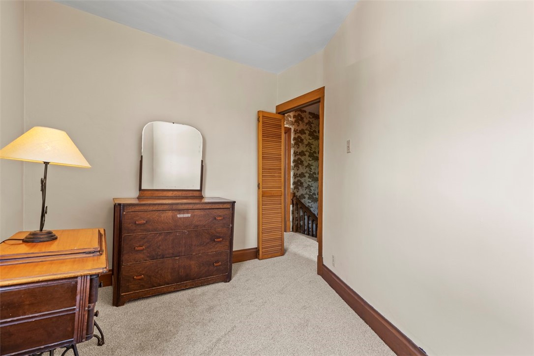 Mt Lebanon, Pennsylvania 15228, United States, 5 Bedrooms Bedrooms, ,2 BathroomsBathrooms,Residential,Active,177439