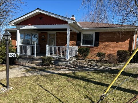 Homes For Sale - 704 Abbott St. St<br/> Derry Twp, PA 15650