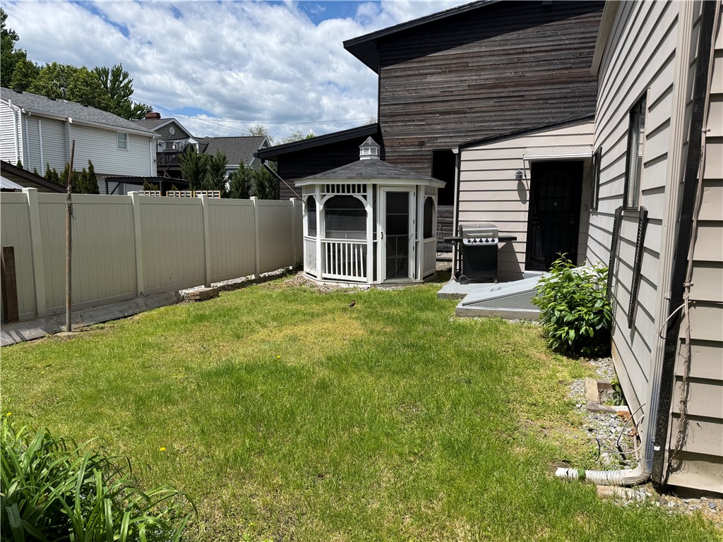 314 Sprott Way