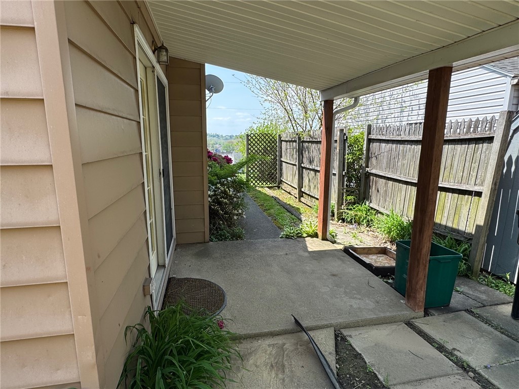 1930 Sloan Ave Ave, Latrobe, Pennsylvania image 3