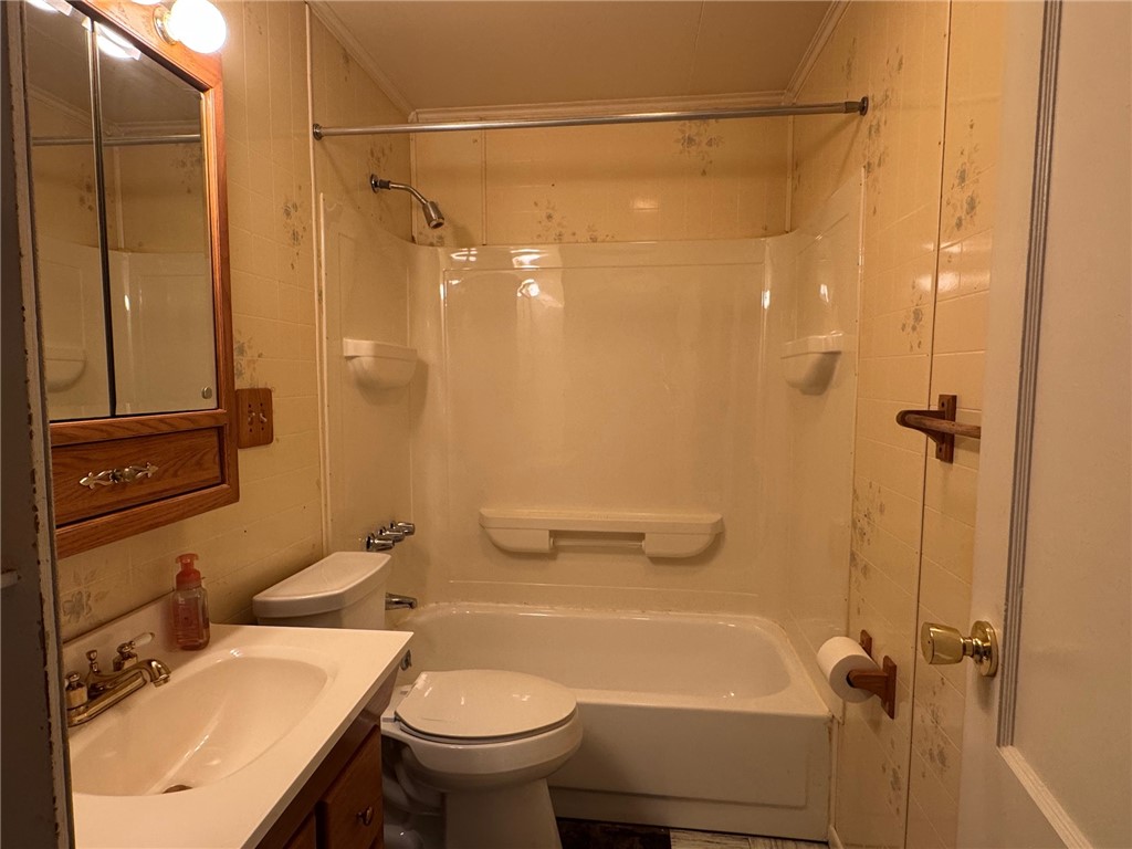 1930 Sloan Ave Ave, Latrobe, Pennsylvania image 15