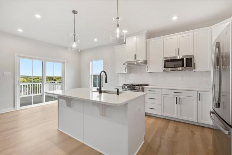 1052 Blackthorne Drive