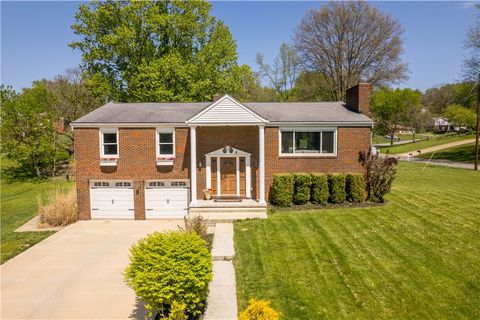 Photo of 279 Carmell Dr, Pittsburgh, PA 15241 (MLS # 1751646)
