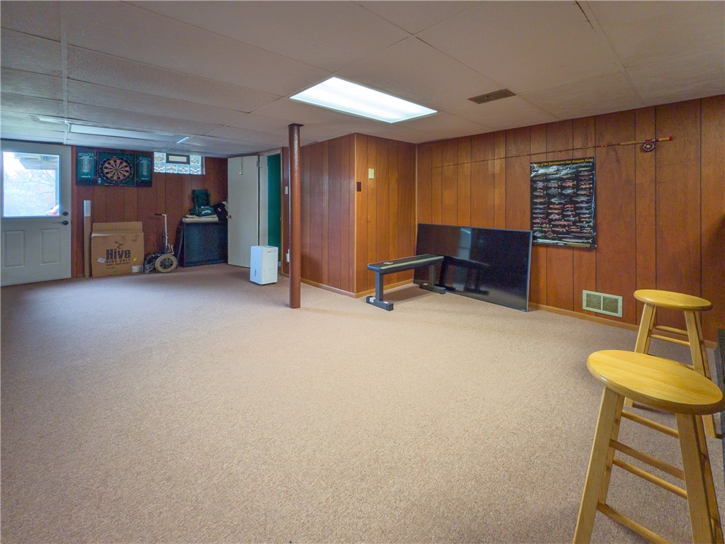 327 Ohio Ave Ave, Clairton, Pennsylvania image 31