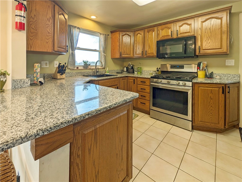 327 Ohio Ave Ave, Clairton, Pennsylvania image 17