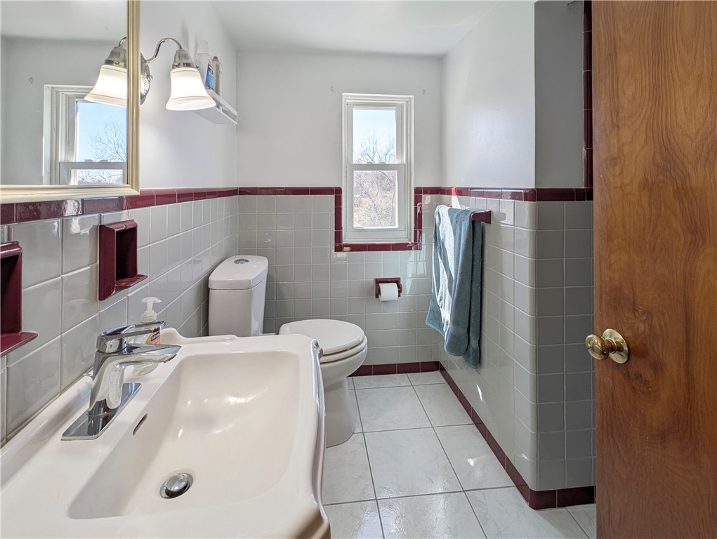 327 Ohio Ave Ave, Clairton, Pennsylvania image 33