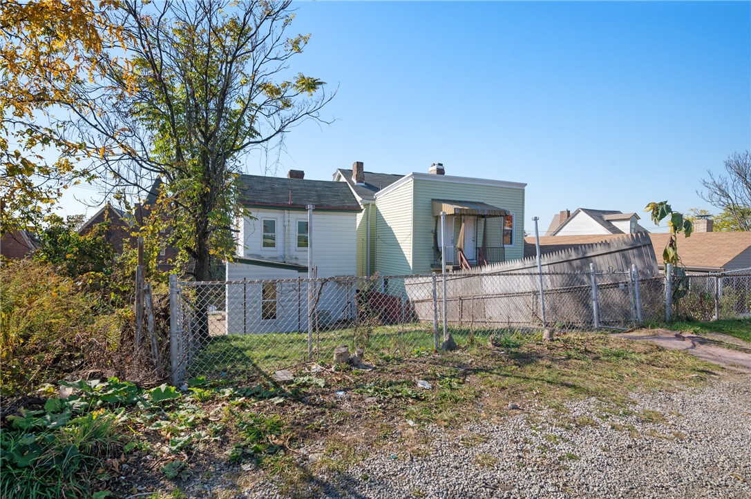 South Side, Pennsylvania 15210, United States, 2 Bedrooms Bedrooms, ,1 BathroomBathrooms,Residential,Active,95275