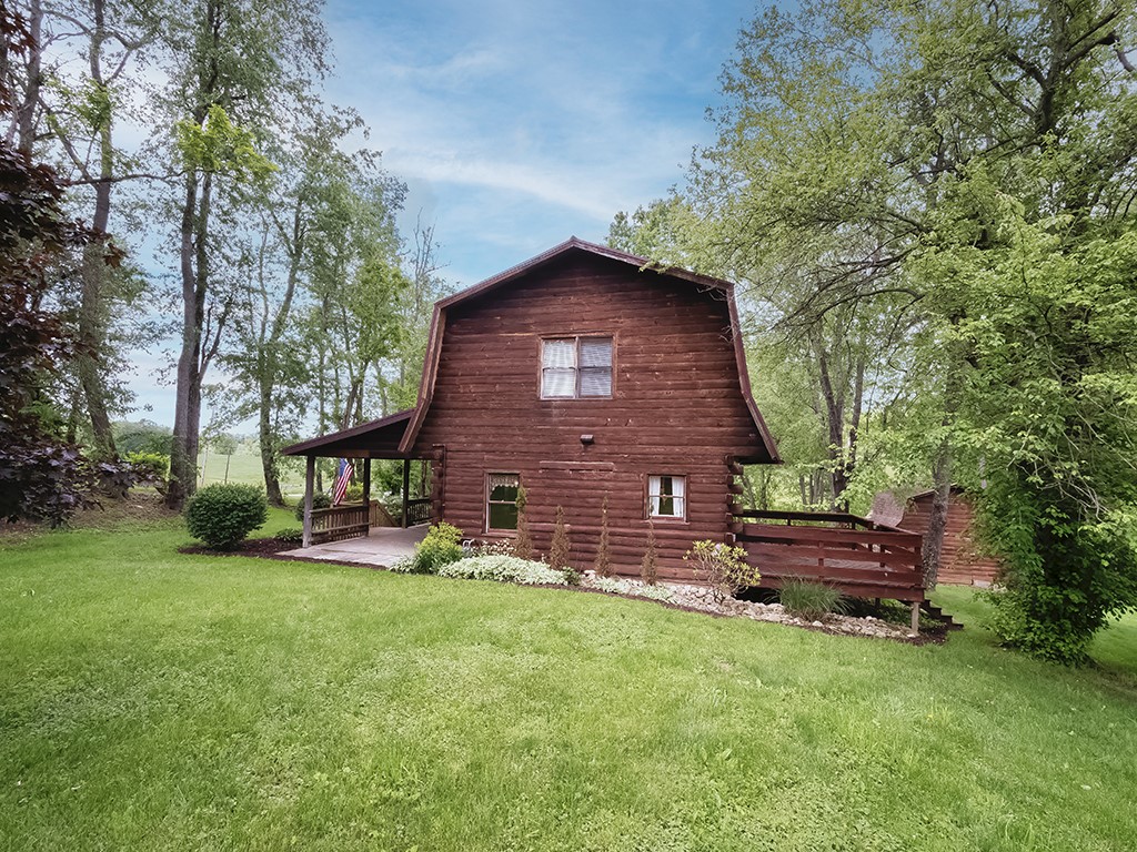 1646 Millers Run Road