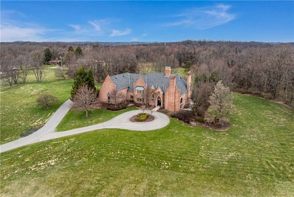 1501 THEODORA LN, SEWICKLEY, PA 15143 - Image 4f5b36ec933b8d2a48e8fa49d08c1d1c/4103851579