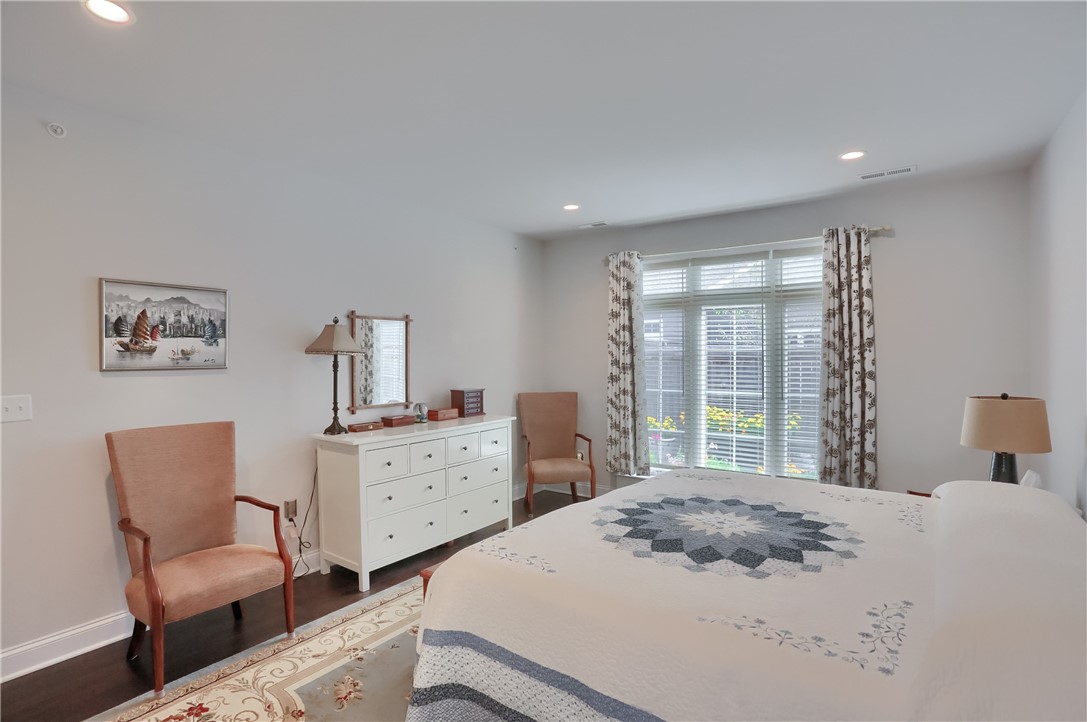 Cranberry Twp, Pennsylvania 16066, United States, 3 Bedrooms Bedrooms, ,3 BathroomsBathrooms,Residential,Active,215428