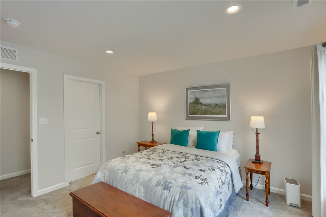 Cranberry Twp, Pennsylvania 16066, United States, 3 Bedrooms Bedrooms, ,3 BathroomsBathrooms,Residential,Active,215428