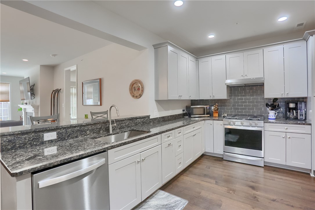 Cranberry Twp, Pennsylvania 16066, United States, 3 Bedrooms Bedrooms, ,3 BathroomsBathrooms,Residential,Active,215428