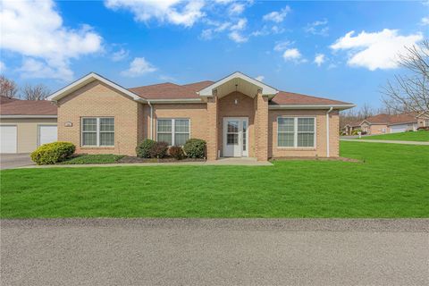 Photo of 1205 Seminole Cir, Beaver Falls, PA 15010 (MLS # 1747986)