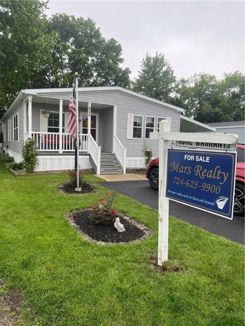 622 Country Vue Dr Cranberry Twp PA 16066