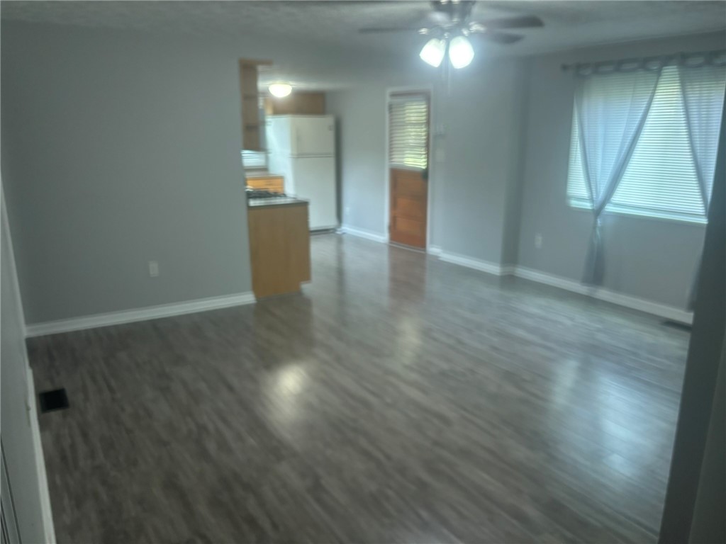 Bridgeville, Pennsylvania 15017, United States, 2 Bedrooms Bedrooms, ,2 BathroomsBathrooms,Residential,Active,197290