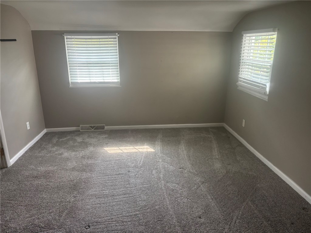 Bridgeville, Pennsylvania 15017, United States, 2 Bedrooms Bedrooms, ,2 BathroomsBathrooms,Residential,Active,197290