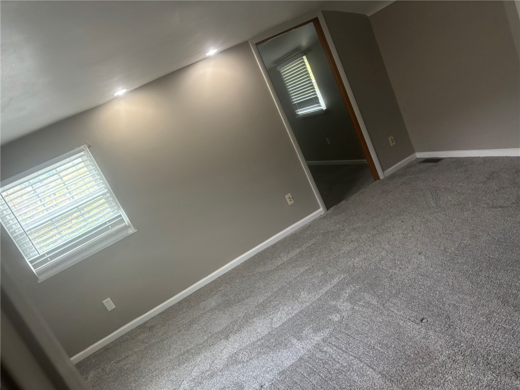 Bridgeville, Pennsylvania 15017, United States, 2 Bedrooms Bedrooms, ,2 BathroomsBathrooms,Residential,Active,197290