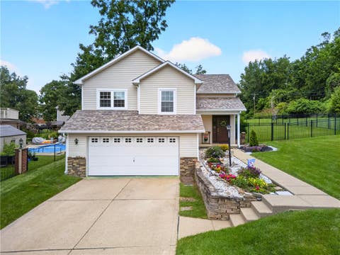 Homes For Sale - 1431 Main Blvd Blvd<br/> South Park, PA 15129