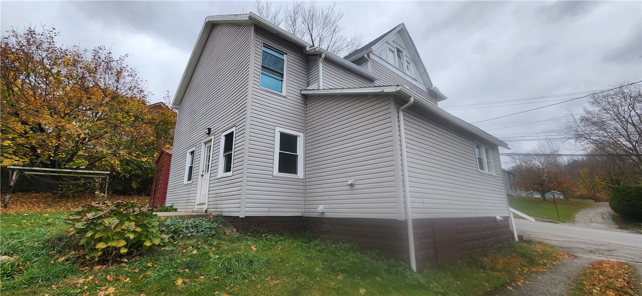 Greenville Boro - Mer, Pennsylvania 16125, United States, 6 Bedrooms Bedrooms, ,2 BathroomsBathrooms,Residential,Active,33852