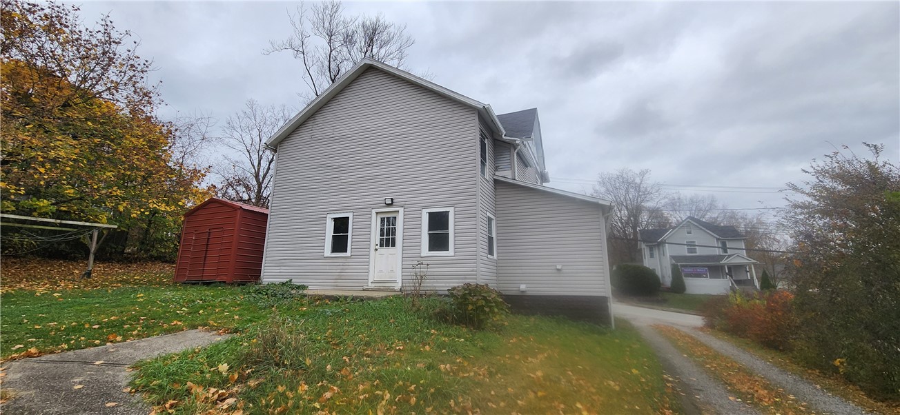 Greenville Boro - Mer, Pennsylvania 16125, United States, 6 Bedrooms Bedrooms, ,2 BathroomsBathrooms,Residential,Active,33852