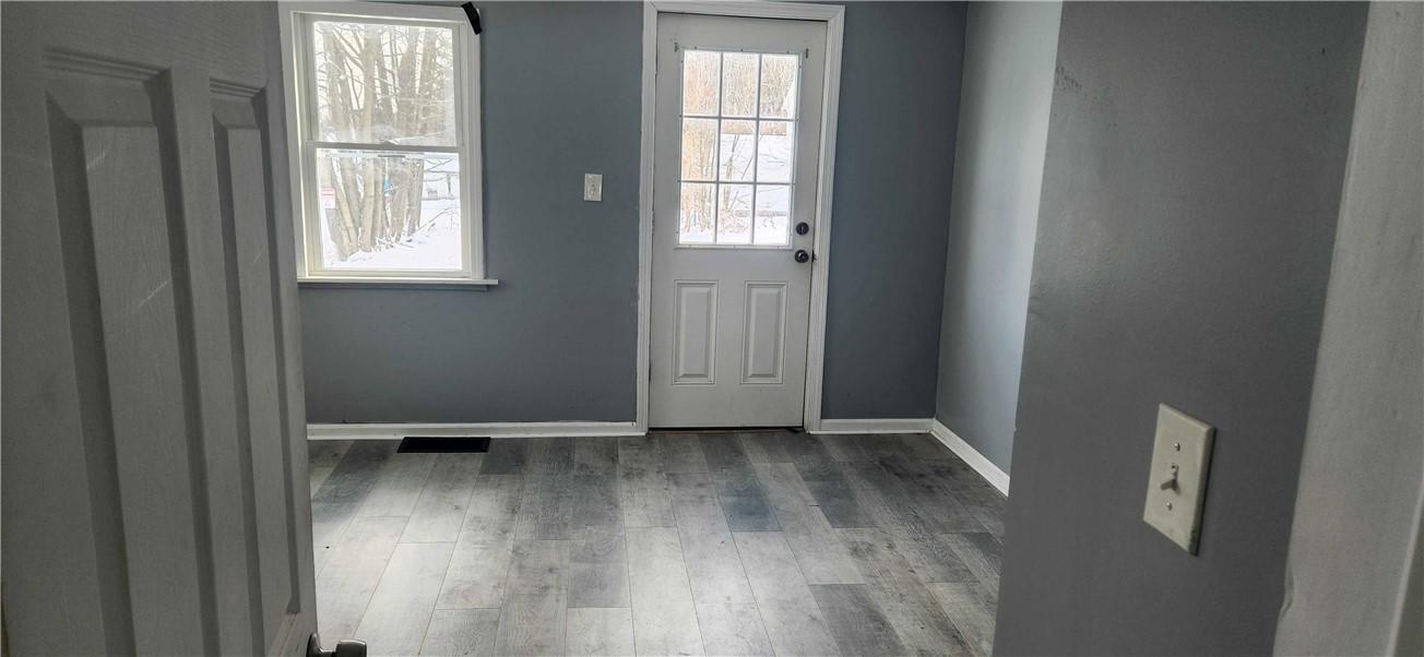 Greenville Boro - Mer, Pennsylvania 16125, United States, 6 Bedrooms Bedrooms, ,2 BathroomsBathrooms,Residential,Active,33852