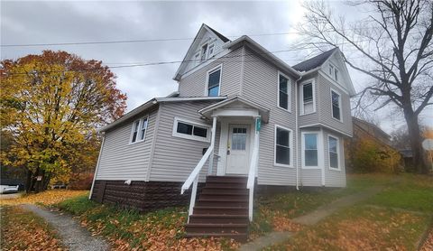 86 W Main St, Greenville Boro - Mer, PA 16125 - MLS#: 1679451