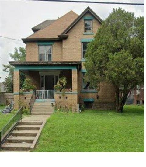 Photo for 407 E Lincoln Ave
