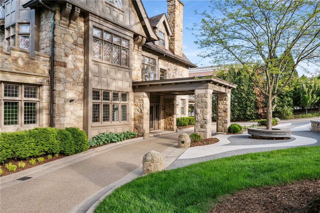 122 Woodland Road