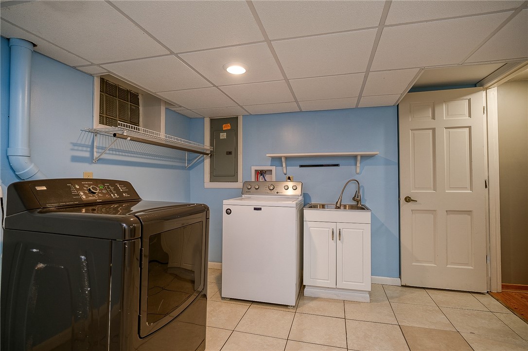 Murrysville, Pennsylvania 15668, United States, 3 Bedrooms Bedrooms, ,3 BathroomsBathrooms,Residential,Active,119639