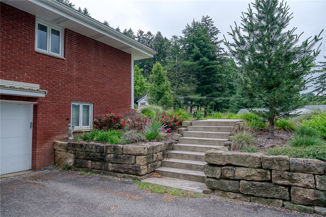 Murrysville, Pennsylvania 15668, United States, 3 Bedrooms Bedrooms, ,3 BathroomsBathrooms,Residential,Active,119639