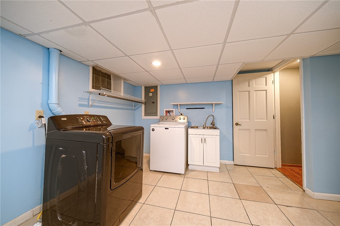 Murrysville, Pennsylvania 15668, United States, 3 Bedrooms Bedrooms, ,3 BathroomsBathrooms,Residential,Active,119639