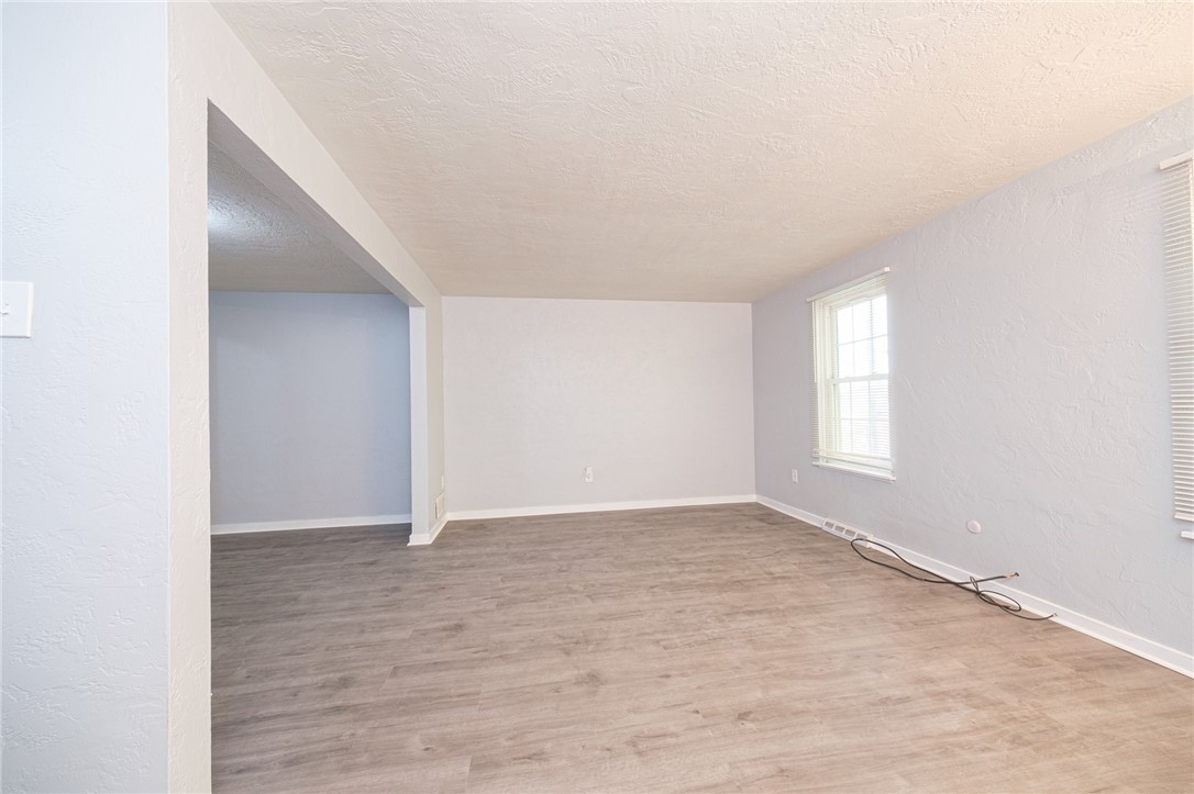 Hill District, Pennsylvania 15219, United States, 3 Bedrooms Bedrooms, ,2 BathroomsBathrooms,Residential,Active,36452