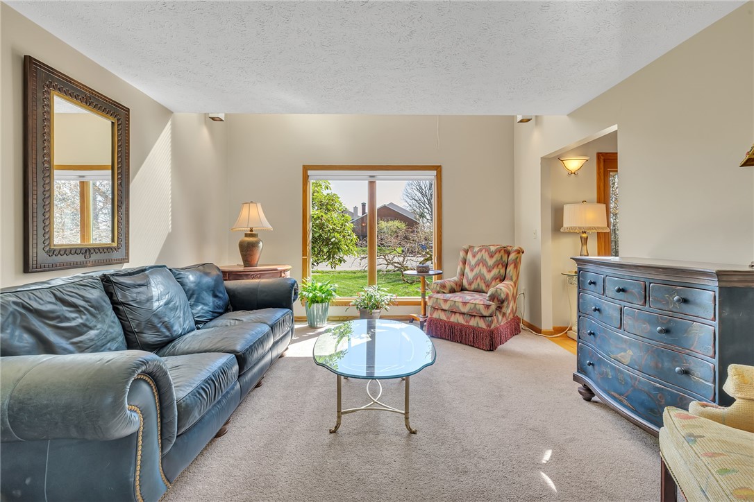 917 Cedar Crest Ct