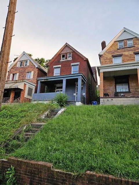 Homes For Sale - 324 Moore Ave Ave<br/> Knoxville, PA 15210