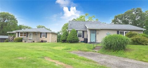 27 & 31 Elich Rd Burgettstown PA 15021