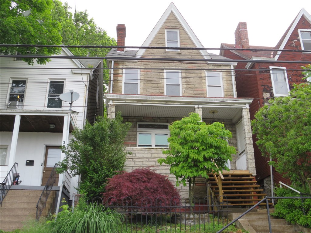 320 Woodward Ave