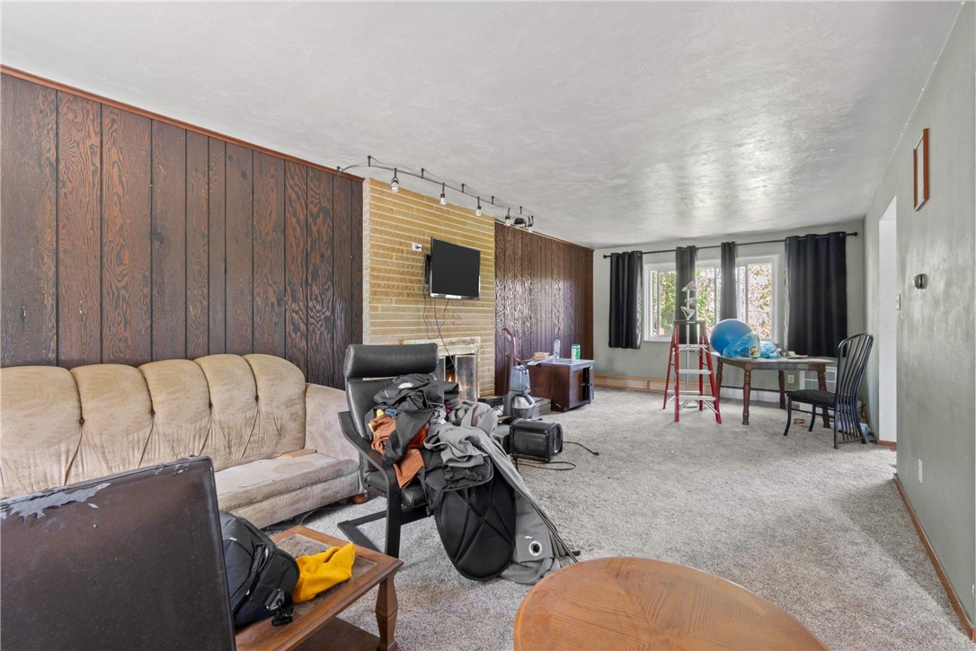 179 Ivory Ave